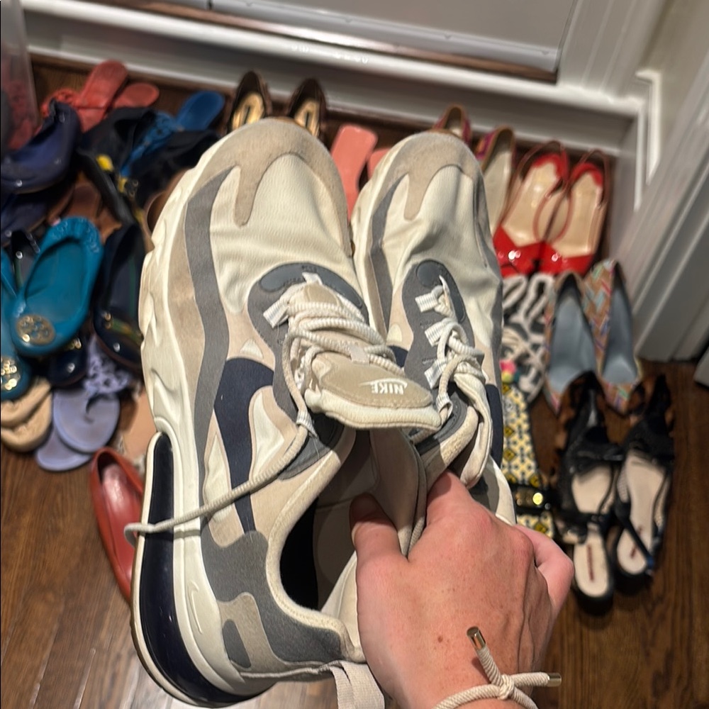 Nike Women's Cream and Blue Sneakers